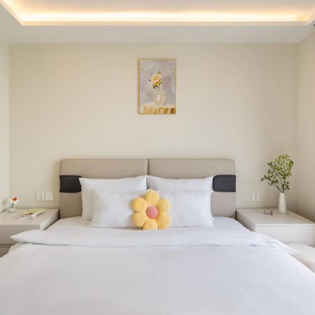 The Royal Homies - Phu My Hung Hotel Ho Chi Minh City Exterior photo